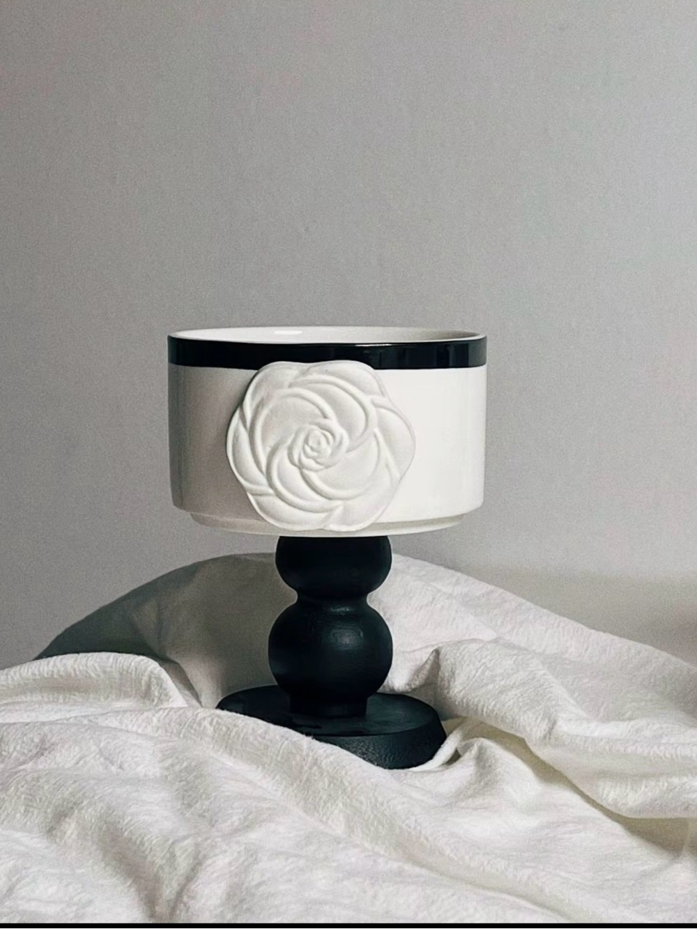 White Ceramic Rose Pedestal Bowl and vase